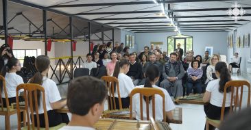 Catholicos of All Armenians Meets Board Members and Benefactors of the Fund for Armenian Relief