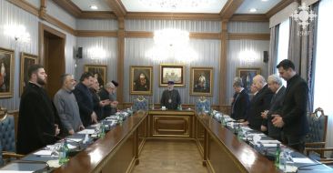 Тиражируемый тезис о «внутрицерковных противостояниях» является искусственным, заявляет Верховный духовный совет