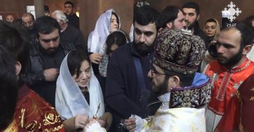 Отец Рубен Заргарян совершил чин благословения молодежи