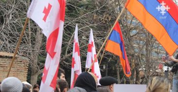 Армяне Грузии организовали митинг в поддержку Армянской Апостольской Церкви
