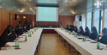 Ավստրիայի Սանկտ Փյոլթըն քաղաքում մեկնարկել է Եպիսկոպոսաց հավաքը