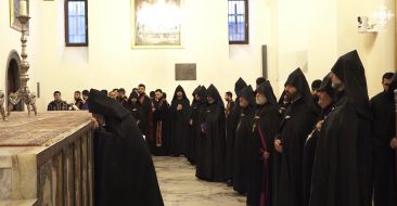 В церквях почтили память невинных армян — жертв сумгаитских погромов