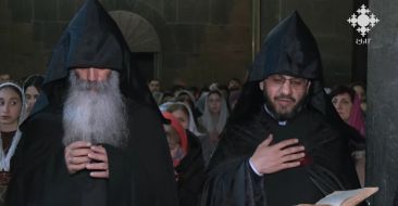 Մասյացոտնի և Արագածոտնի թեմերը Մուղնու Սուրբ Գևորգ Եկեղեցում միանական աղոթք են հնչեցրել