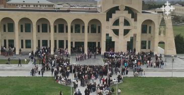 Մայր Աթոռում Ծաղկազարդի տոնին նվիրված գեղանկարչության բաց դաս է անցկացվել