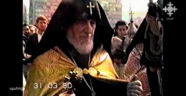 Երևանի Մայր տաճարի կառուցման հուշաքարը դրվել է 1990 թվականին, մարտի 31-ին