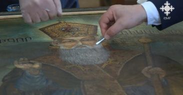 Վերականգնվել են Փարաքարի Սուրբ Հարություն եկեղեցու սրբապատկերները