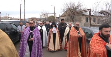 Սուրբ Հովհաննես Մկրտչի մասունքարանը տեղափոխվել է Սրբի անունը կրող Մխչյանի եկեղեցի