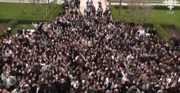 Մայր Աթոռ Սուրբ Էջմիածնում հավաքվել էին Հայաստանյաց տարբեր թեմերի ավելի քան 650 երիտասարդներ