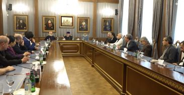 Ամենայն Հայոց Կաթողիկոսն ընդունել է մշակույթի գործիչների