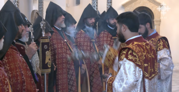 Արցախի Անկախության օրվա առիթով՝ Խաղաղության աղոթք Մայր Տաճարում
