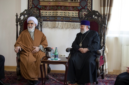 Ամենայն Հայոց Կաթողիկոսն ընդունեց Ահլ ալ-Բեյթի Համաշխարհային Համագումարի գլխավոր քարտուղարին