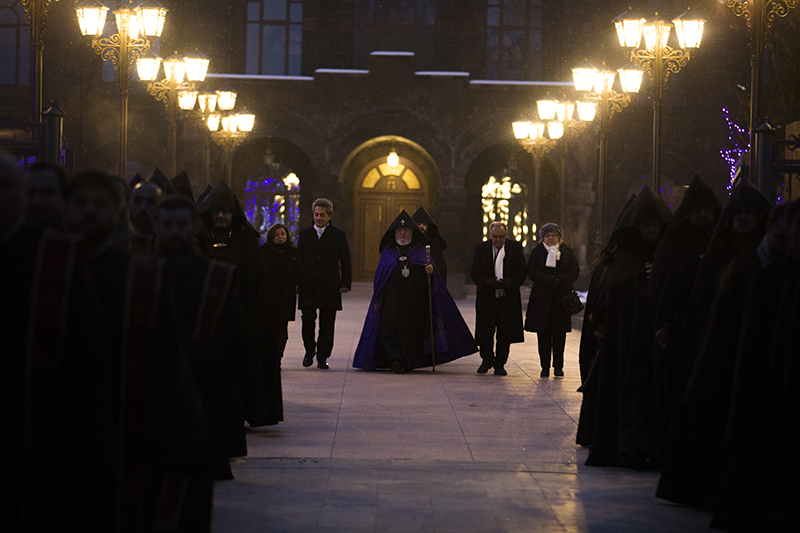 Литургия Сочельника в Первопрестольном Святом Эчмиадзине